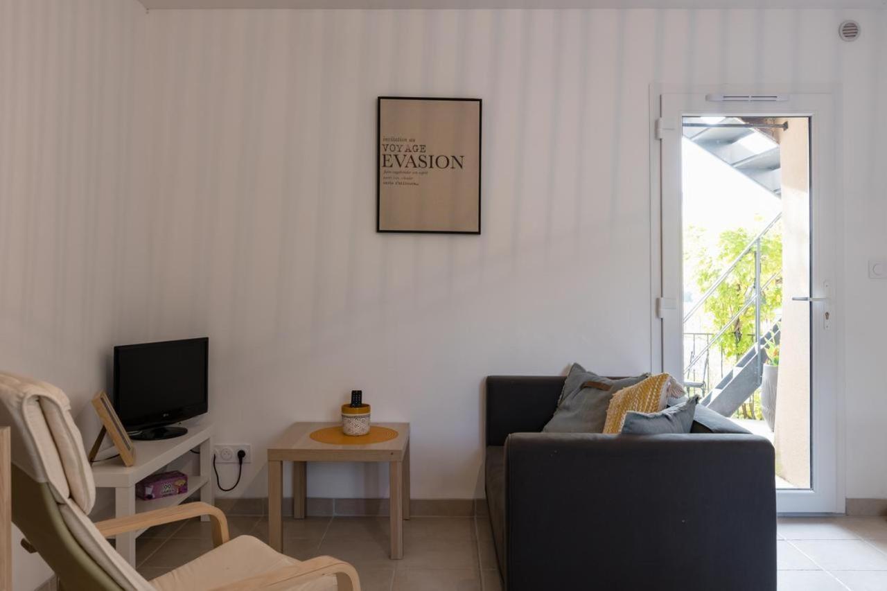 Les Lauriers D'Aimee Pour 4 Pers Apartment Mirabel-et-Blacons ภายนอก รูปภาพ